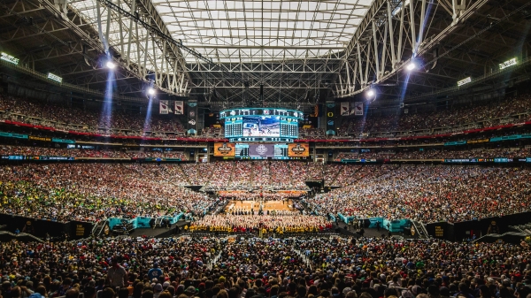 Panoramic view of March Madness crowd at State Farm Stadium in Glendale in 2017