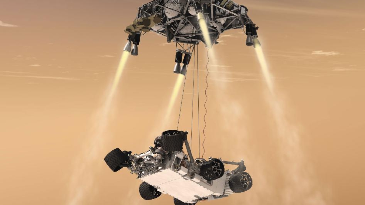 Curiosity rover lands safely on Mars