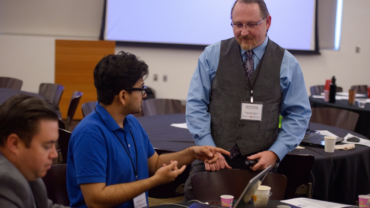 Students discuss energy at Arizona Student Energy Conference