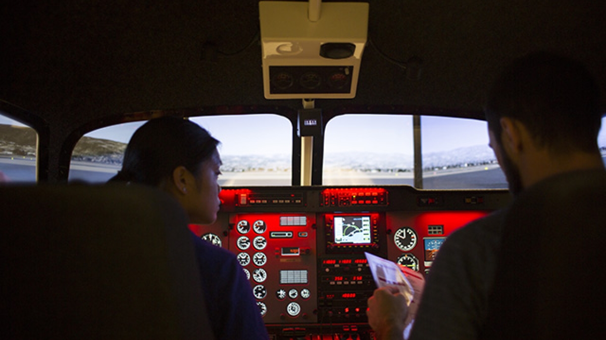 ASU aviation program students using PilotEdge in flight simulation